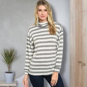 NWOT Free 832 Turtleneck Striped Sweater Sz L